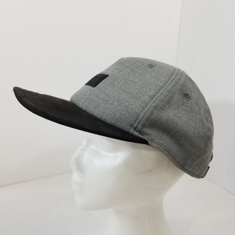 Vans Snapback Ballcap hat Gray logo with adjust